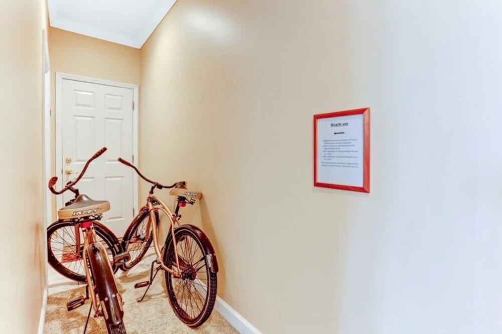 211 S. Fletcher - 3 Br Townhouse