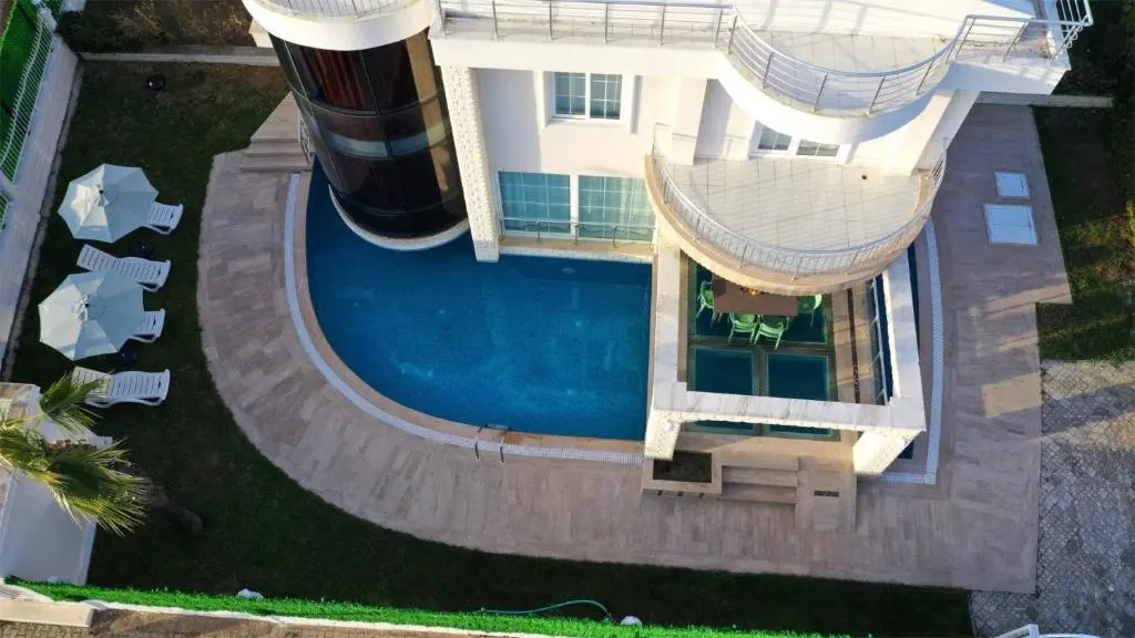 Crystal Water Deniz Saray Villa 1