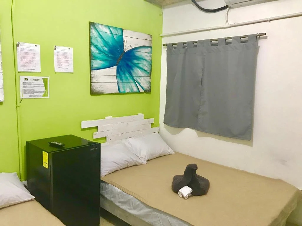 Guacamundo Beach Hostel