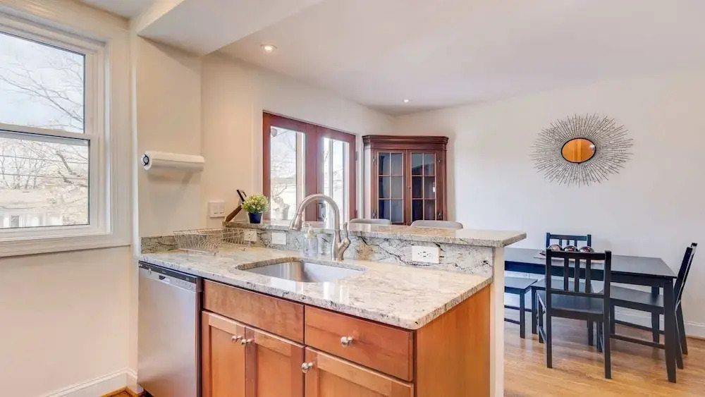 Spacious Colonial House in Alexandria | CozySuites