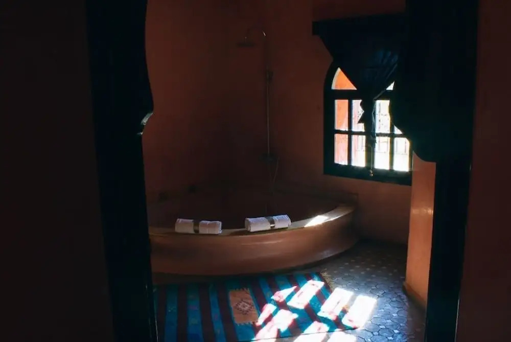 Al Riad Inou