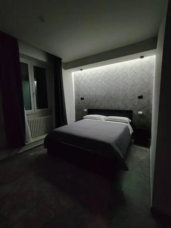 B&B D643