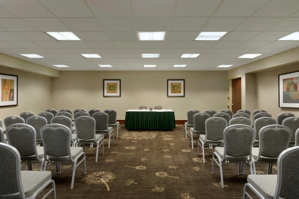 Embassy Suites by Hilton Piscataway Somerset