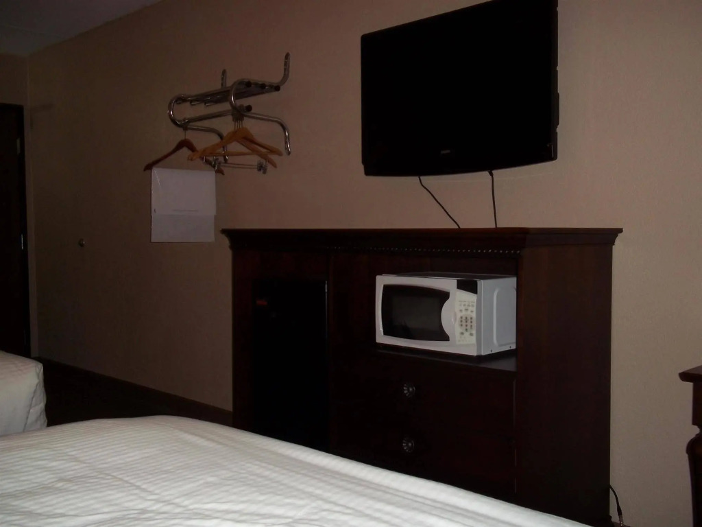 Crookston Inn & Convention Center