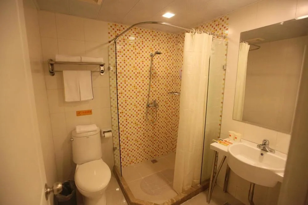 Home Inn Nanchang Jinggangshan Avenue Xinxiqiao Carrefour