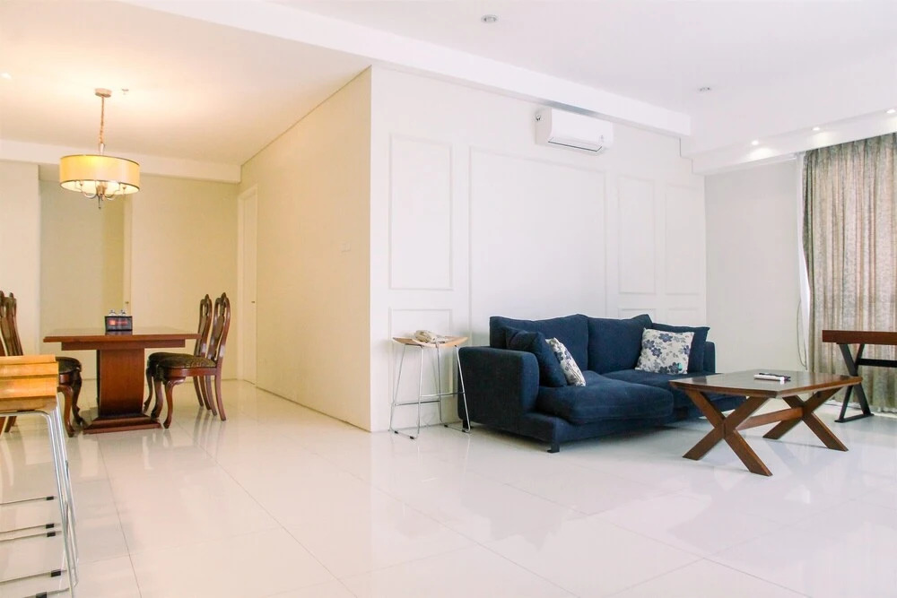 3BR Apartment at 1 Park Residences with Private Lift