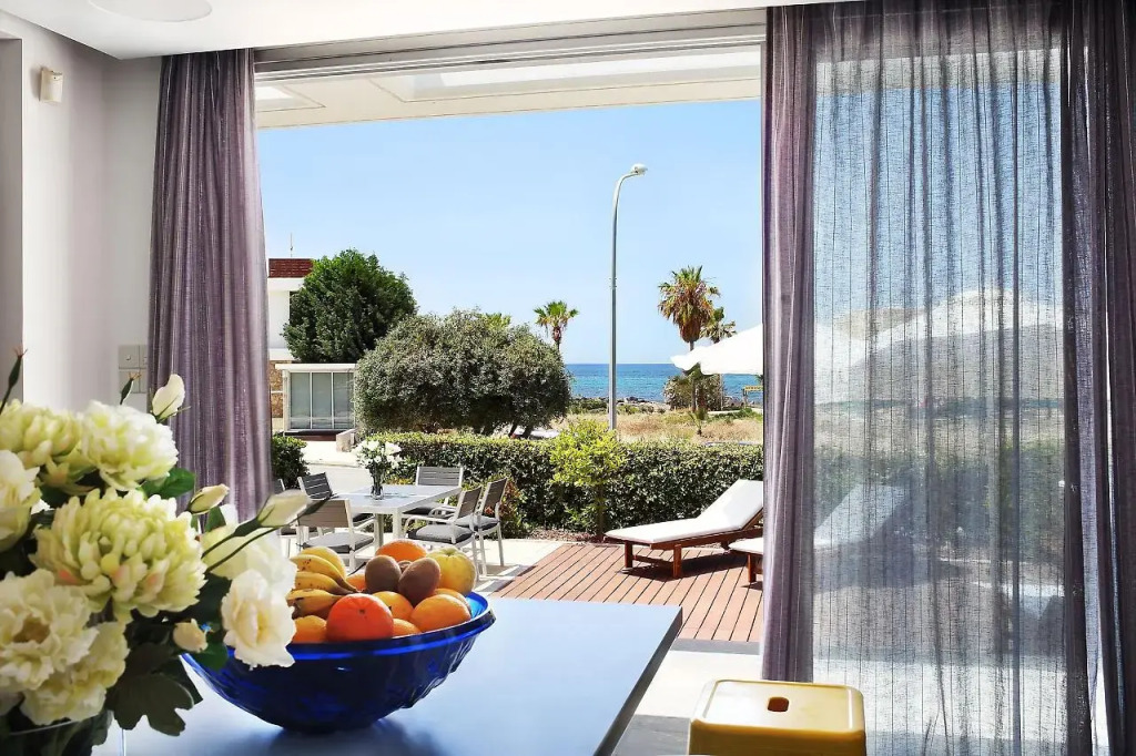 Paradise Cove Beach Villas