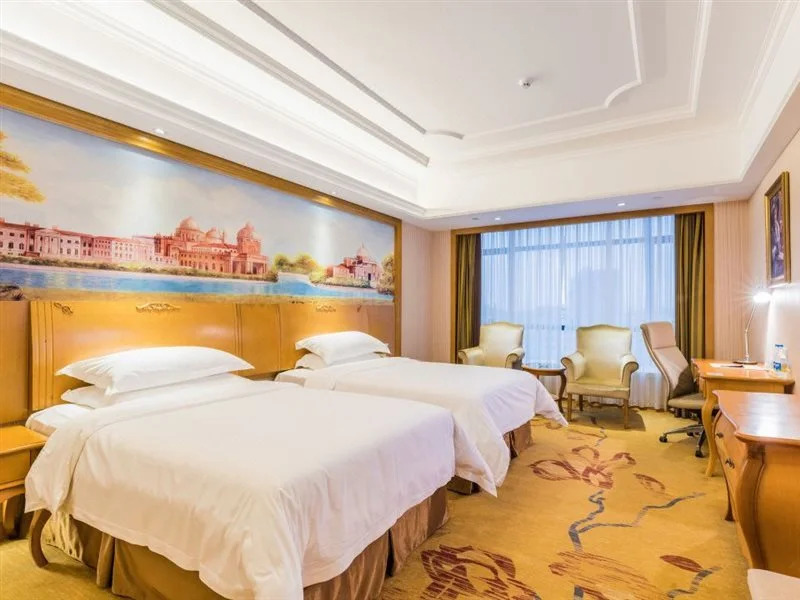 Vienna International Hotel Huazhou East Beijing Road