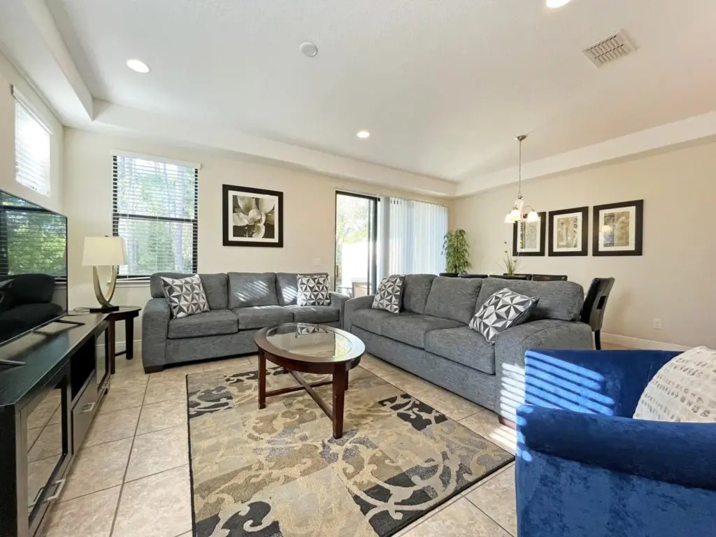 Fountains Retreat condo