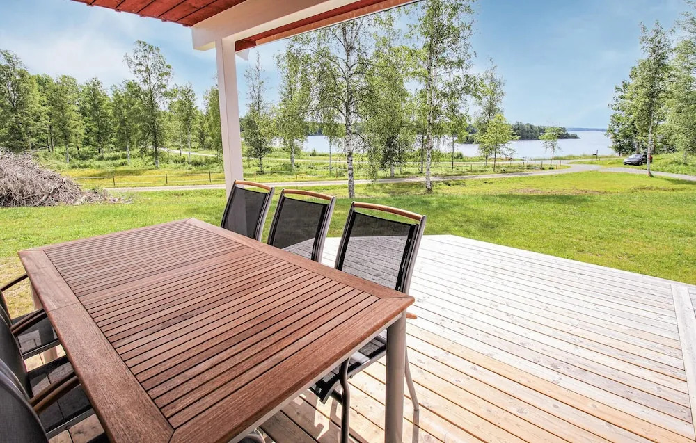 3 Bedroom Cozy Home In Lammhult