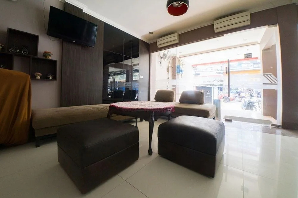 RedDoorz @ Boulevard Panakkukang Mas