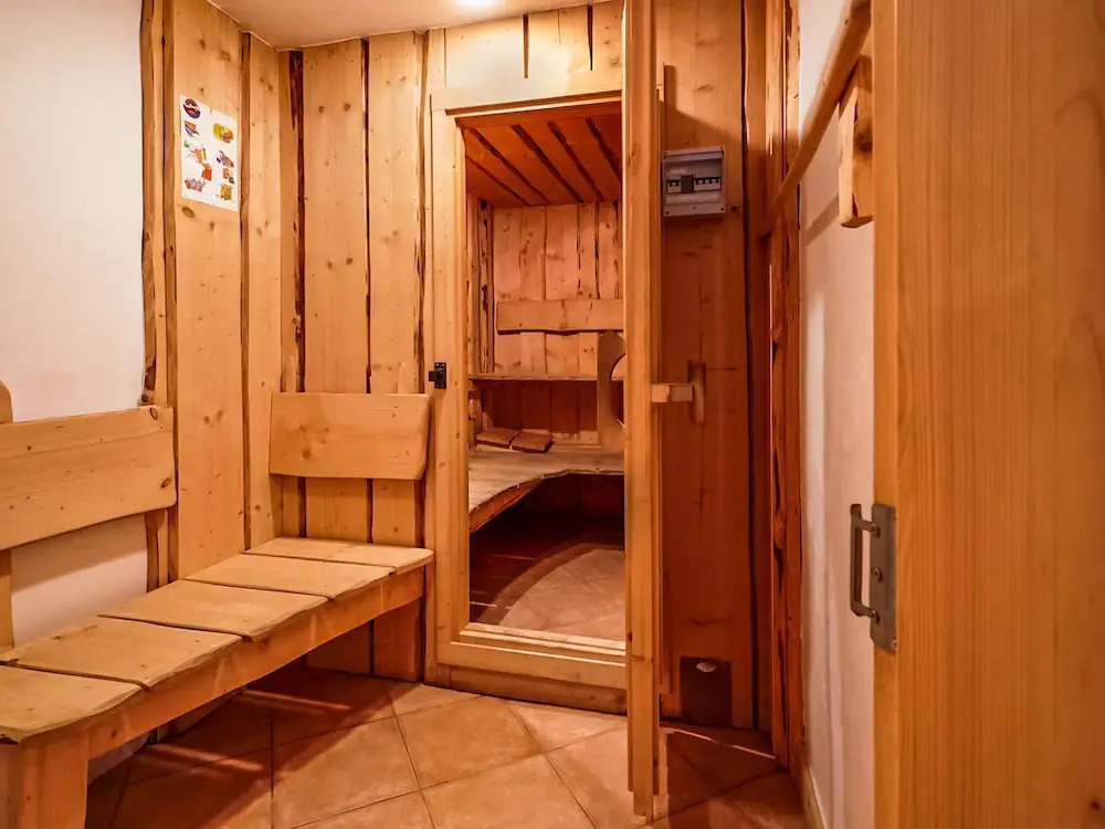 Pleasant Holiday Home in Weywertz Near the Lake