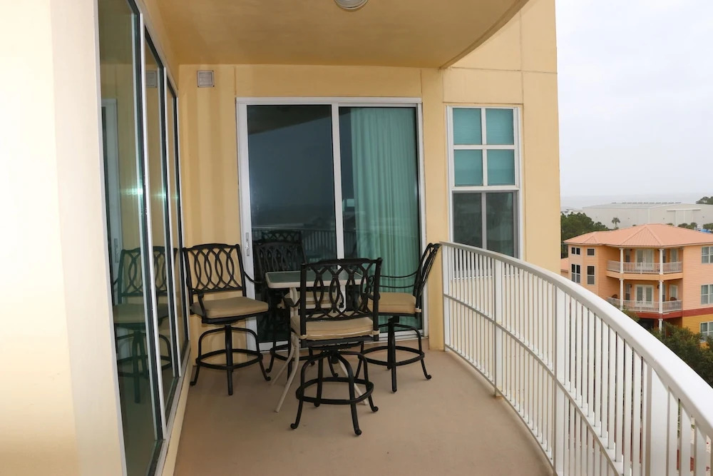 Indies 501 Condo