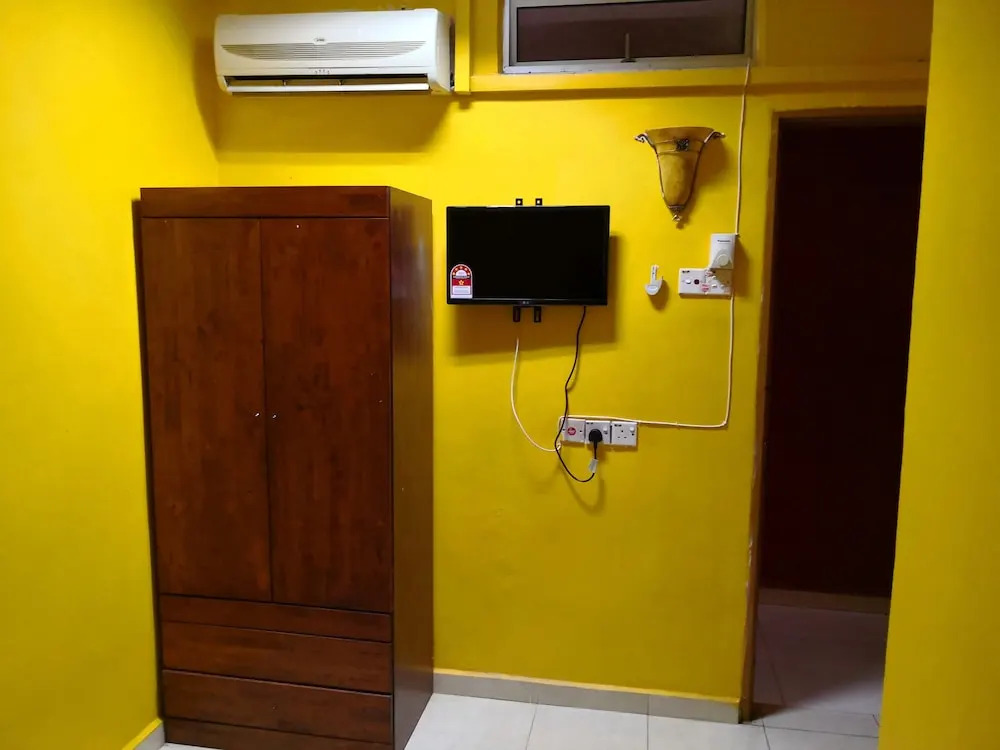 Lucky Budget Hotel