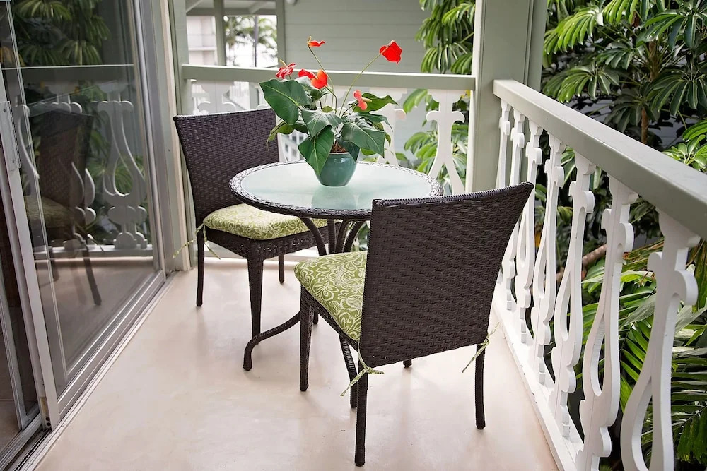 Kona Islander Inn Condos