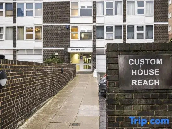 Thames River View 3BR · Sleeps 8 · Free Parking