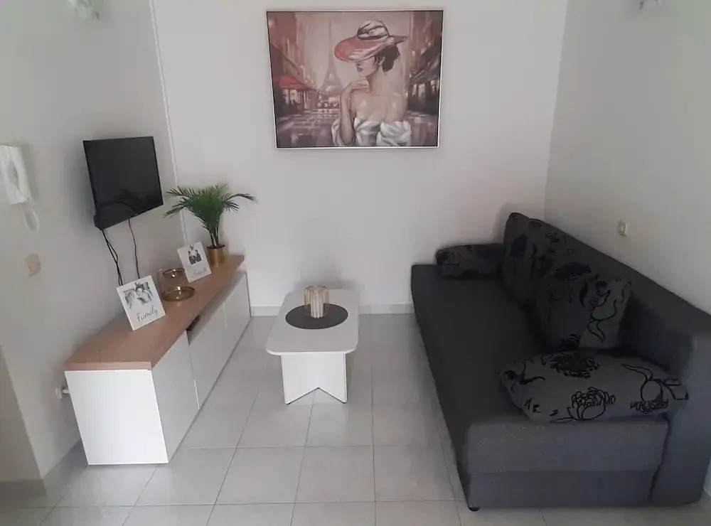 Modern and Bright Fazana Apartment With Balcony and Sea View