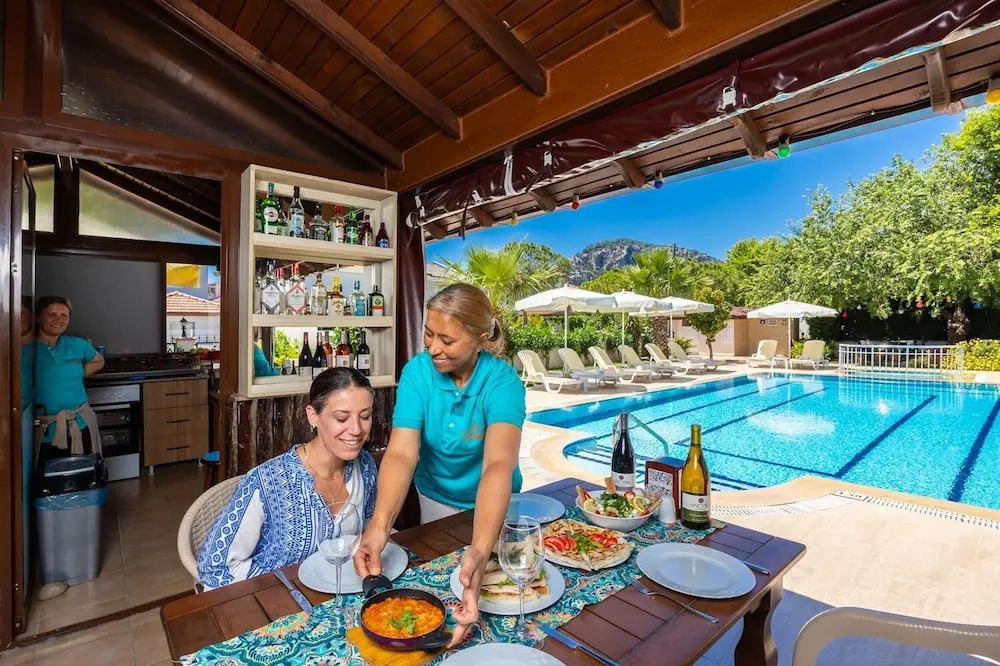 Safak Oasis Hotel