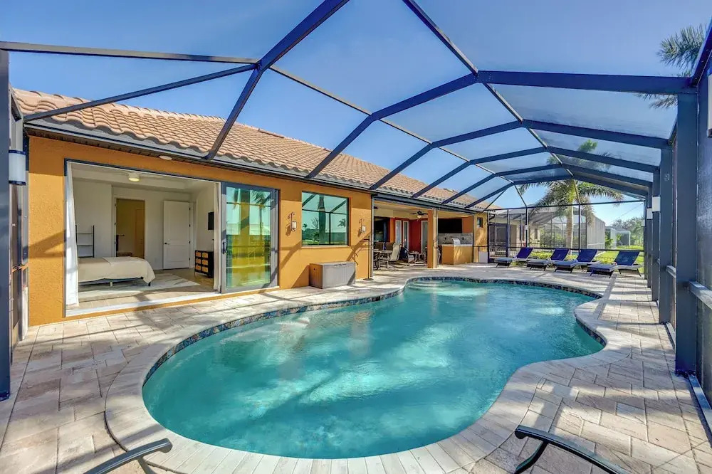 'paradise Palms' Cape Coral Home w/ Dock!