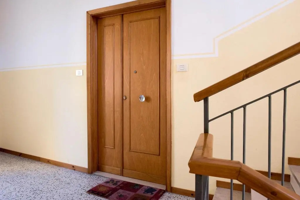 S34 - Sirolo, Quadrilocale in Centro Arredato Con Gusto