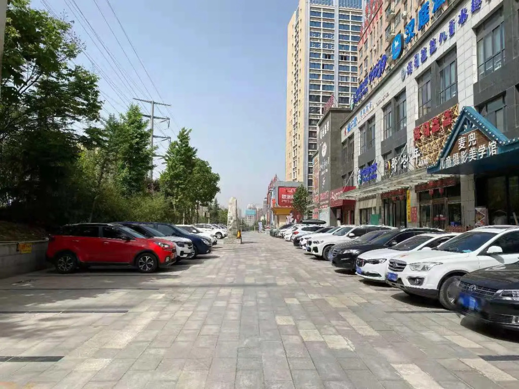 HanTing Hotel (Sanmenxia South Railway Station)