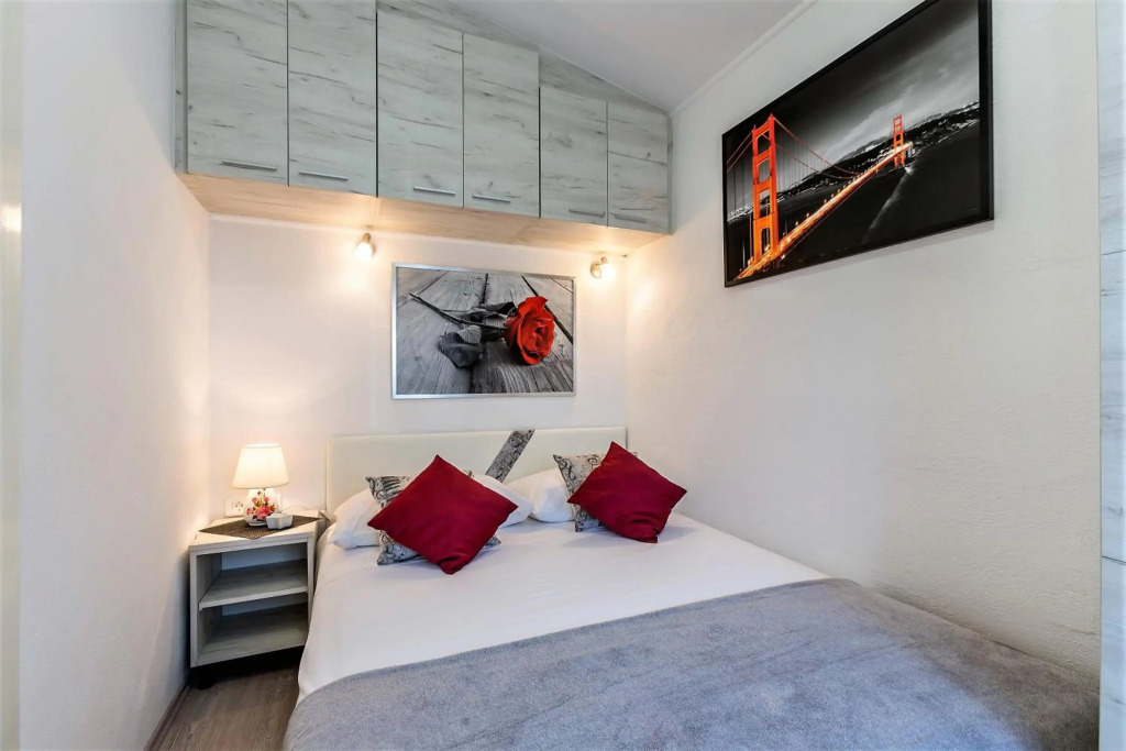 Apartment Taja, cijela kuća i vrt samo za vas