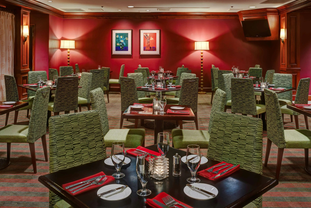 DoubleTree by Hilton Washington Dulles Airport