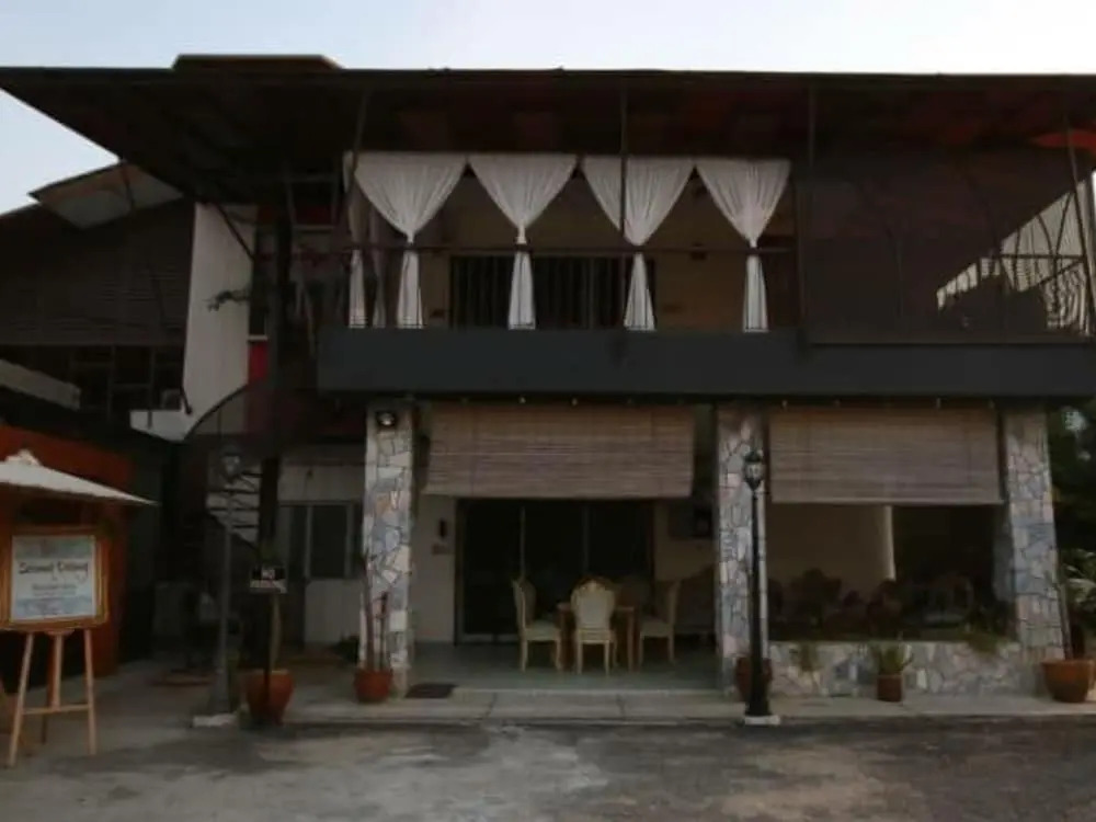SPOT ON 90064 Bgh Hostel Lama
