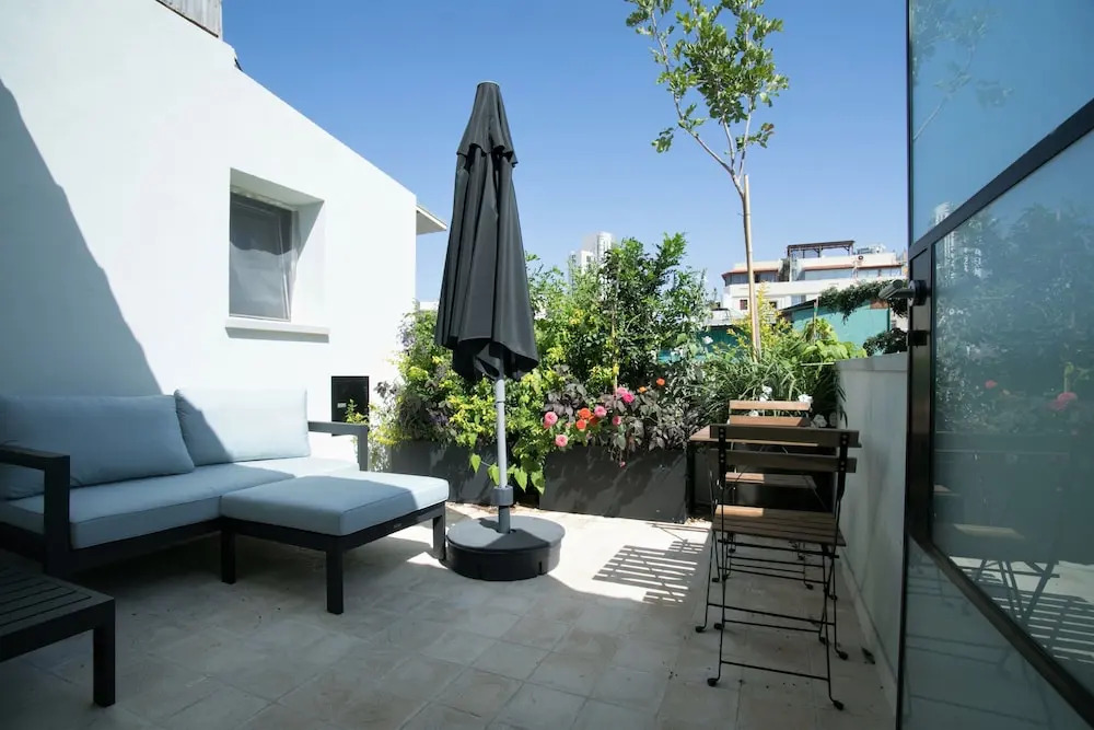 YT35 Luxury Boutique Serviced Suites