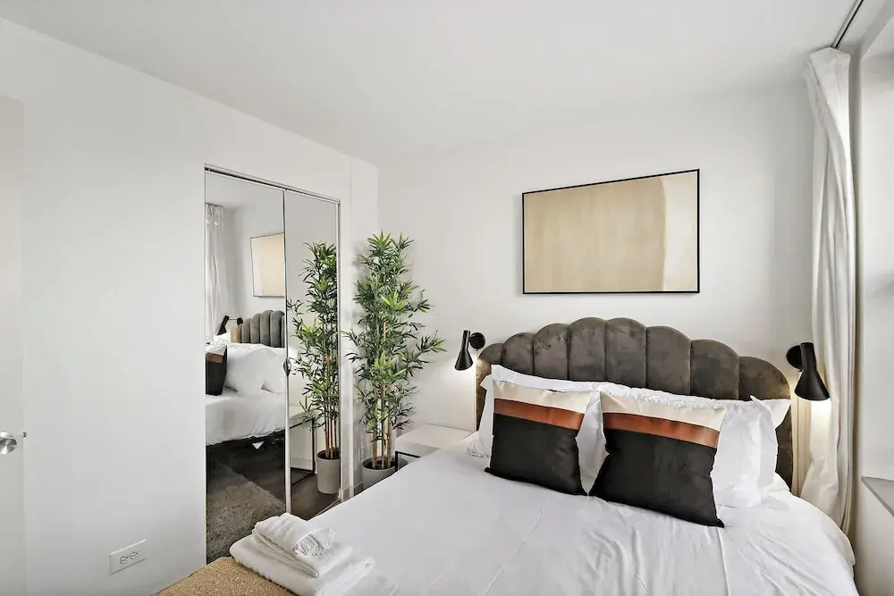 Explore this 2BR Apt - Blackwood rep