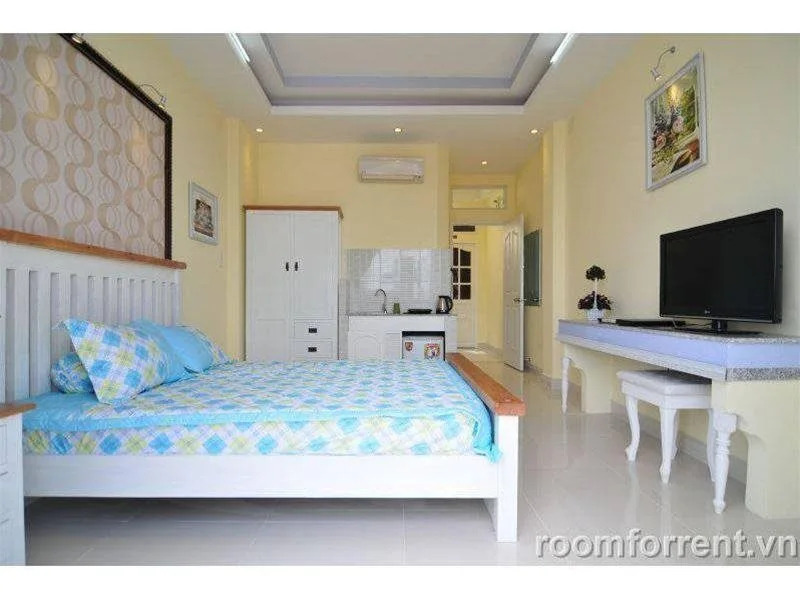 Tyna Room For Rent