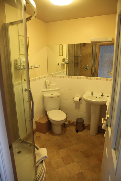 Kirkwood Guest House, free parking, electric car point