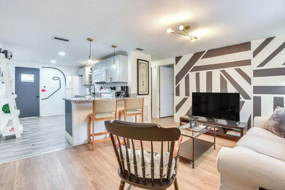 Pet-friendly Palmetto Duplex ~ 2 Mi to Riverwalk!