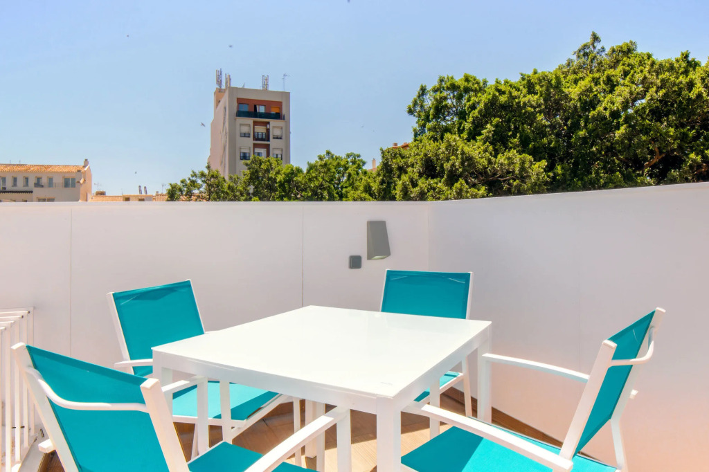 Santa Cruz Apartments