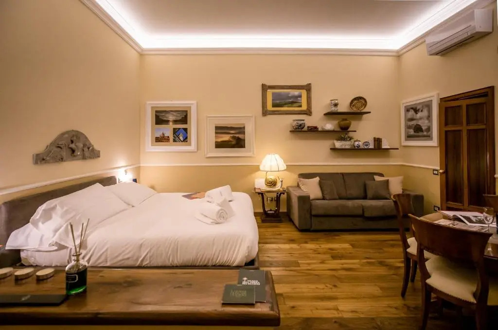 Acacia Firenze -Timo