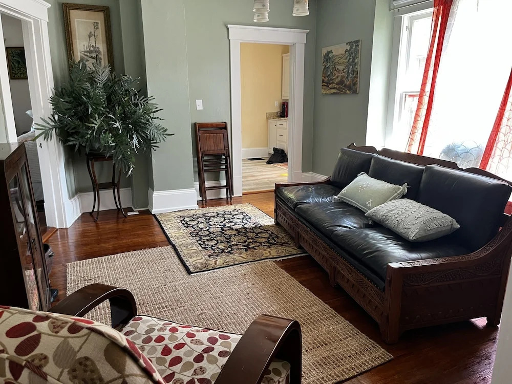 Division Street Suite