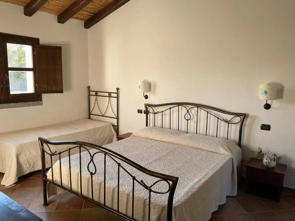 Li Paduleddi Country Guest House
