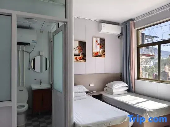 Ziyuexuan Farm Stay