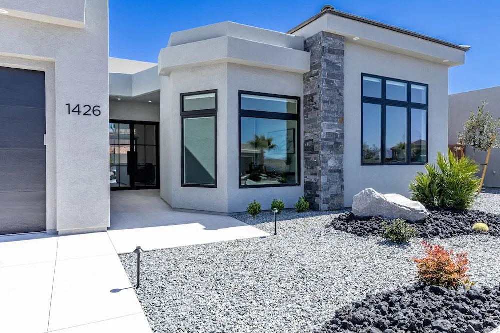 Sun Seeker 2 Bedroom Home by RedAwning