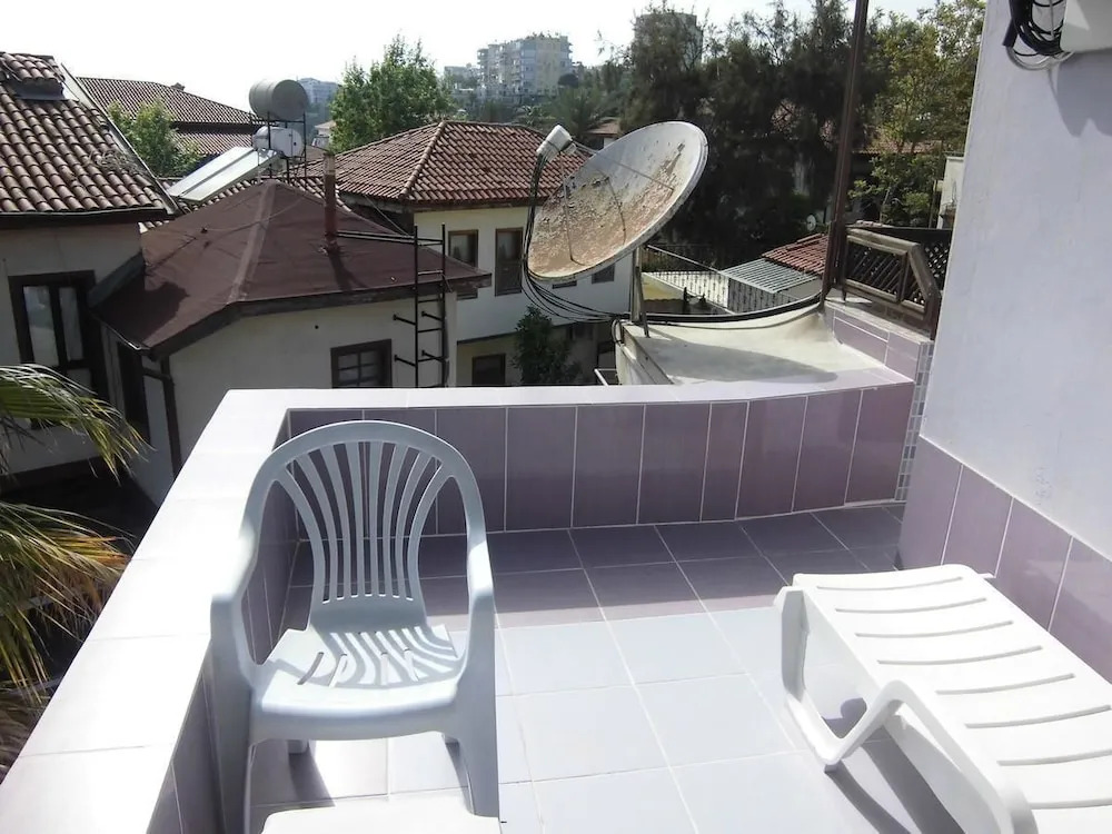 Sultan Pension
