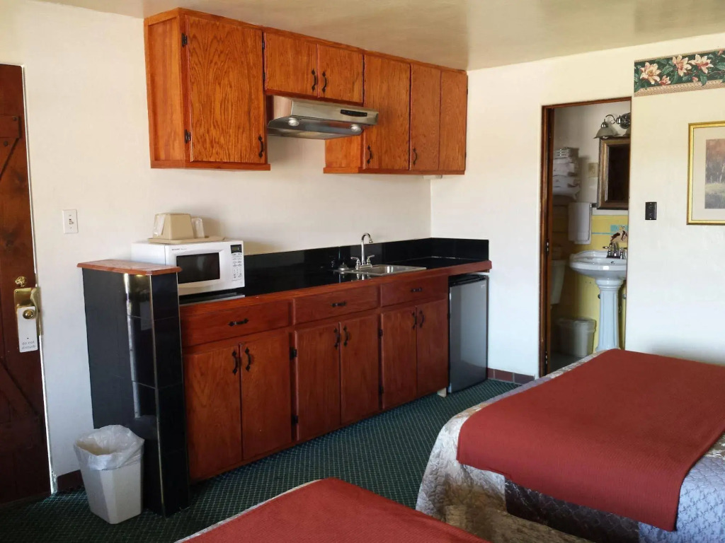 Sands Motel