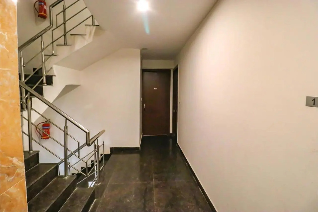 FabHotel Lime Tree - Nr Yashobhoomi Convention Centre
