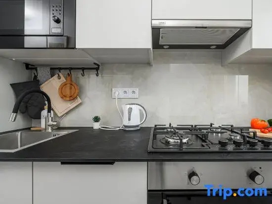 Lumina 3-room apartment with balcony