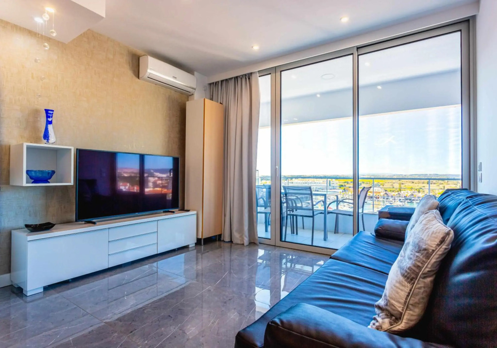 Renovated one bedroom plus one extra bedroom - Marina View Apartment By VilamouraSun