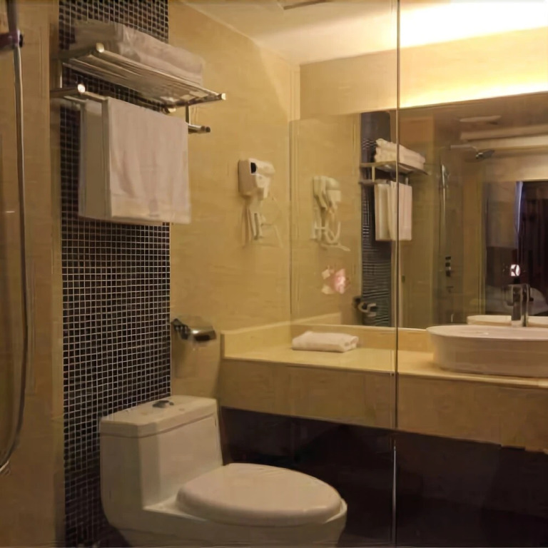 ZhongSheng Hotel (Kunming Dianchi Aegean Shopping Park)