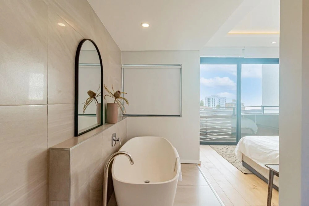 Modern Sea Point Apartment With Rooftop Deck 9 on S