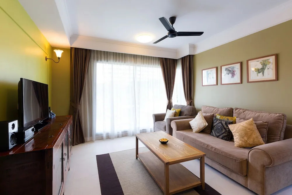 Baan SanPluem Beachfront Condominium