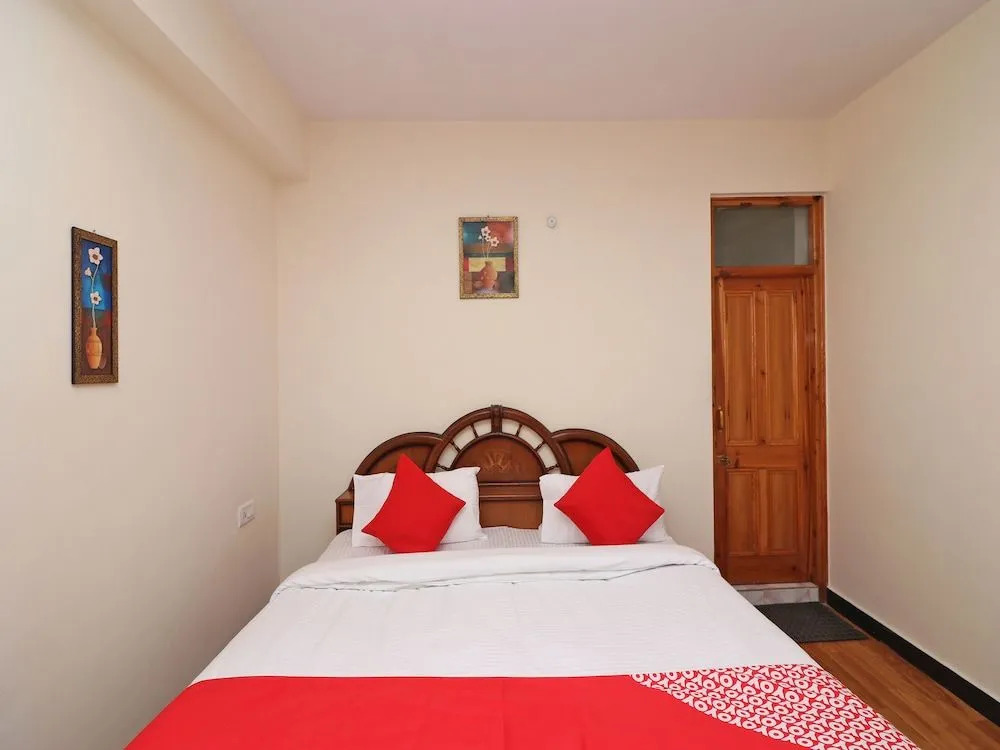 OYO 13317 Home Hill View 2BHK Mashobra