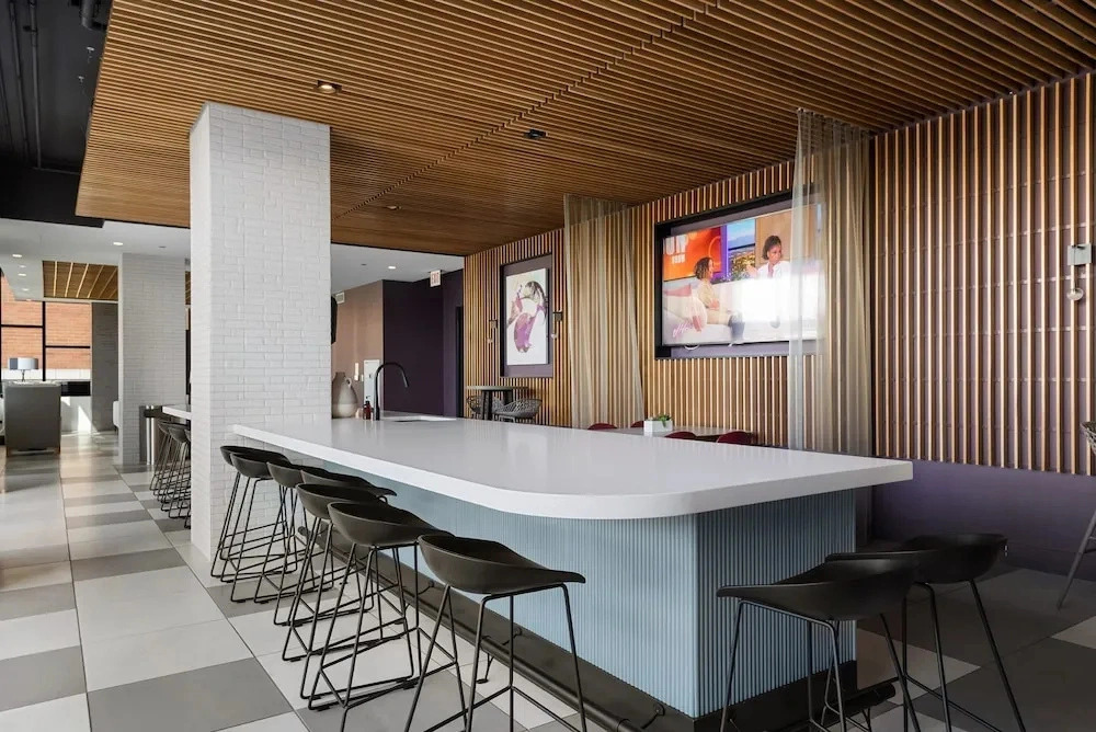 River West 2 Penthouses Skyline Group Comfort