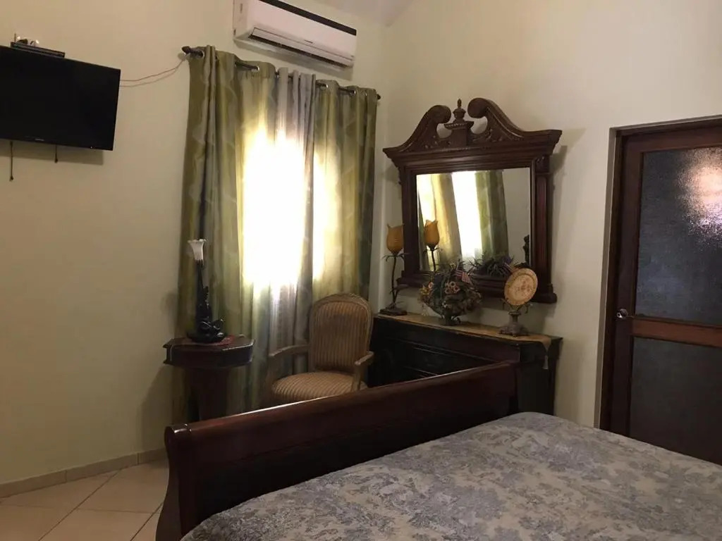 Playa Laguna 65 5 bedroom Villa